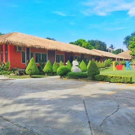 Aurora Resort Канчанабури Экстерьер фото